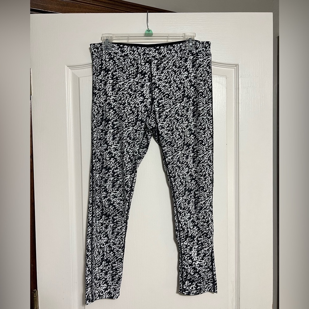 nike leggings price negotiable